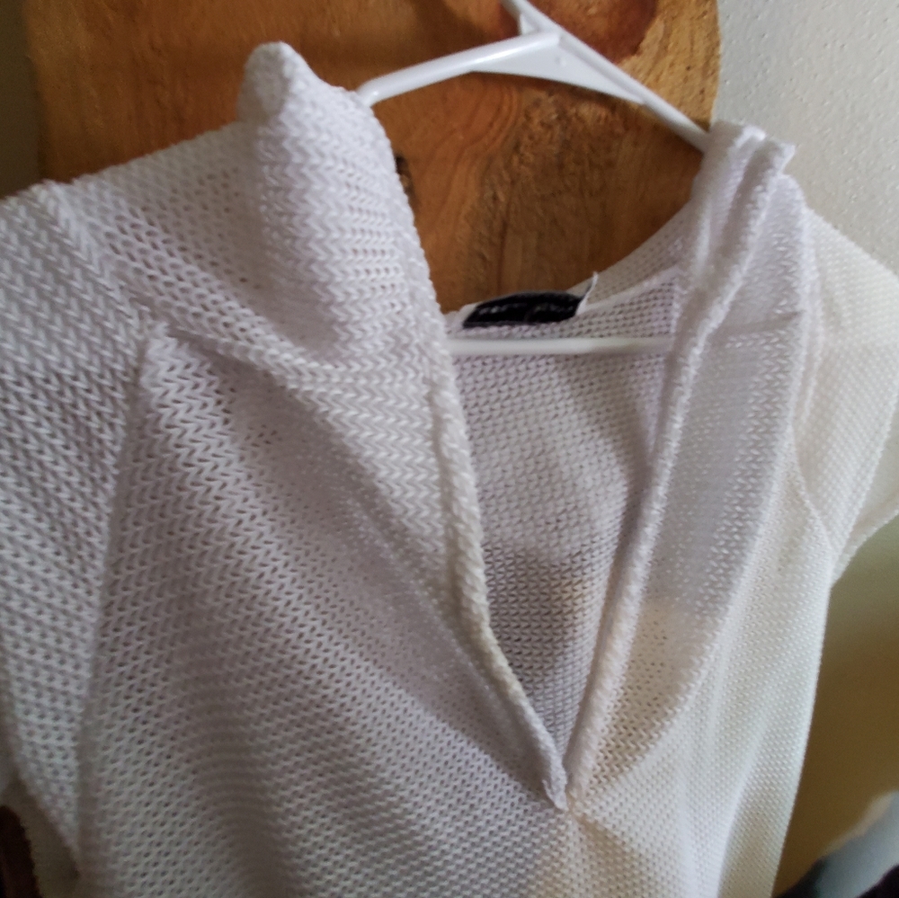 Summer! Jordan Taylor Beach Coverup white